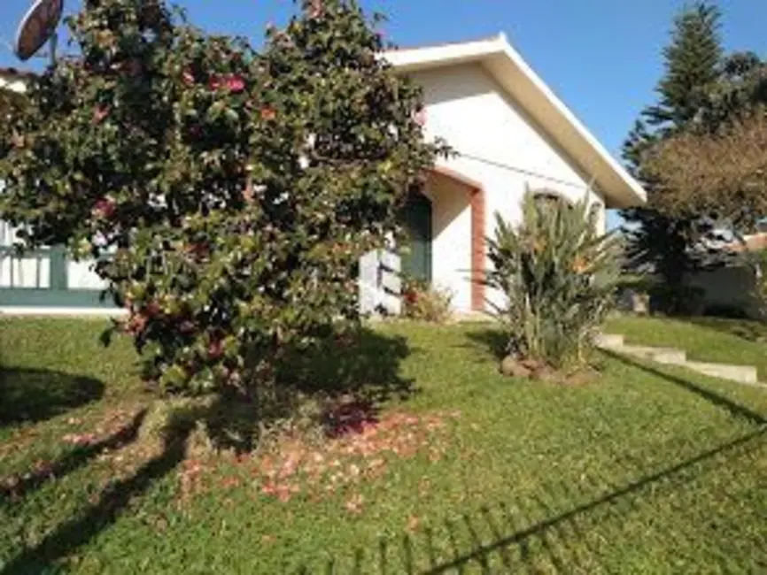 Foto 2 de Casa com 3 quartos à venda, 190m2 em Camobi, Santa Maria - RS