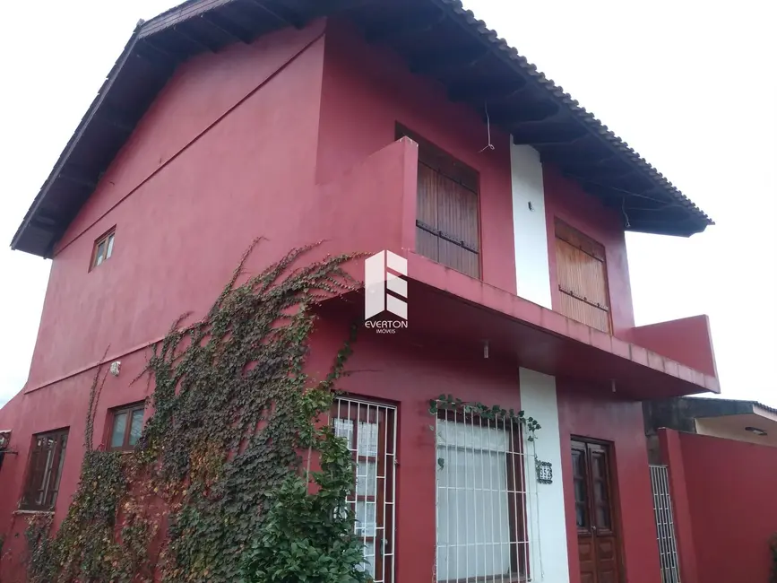 Foto 1 de Casa com 2 quartos à venda, 176m2 em Pinheiro Machado, Santa Maria - RS
