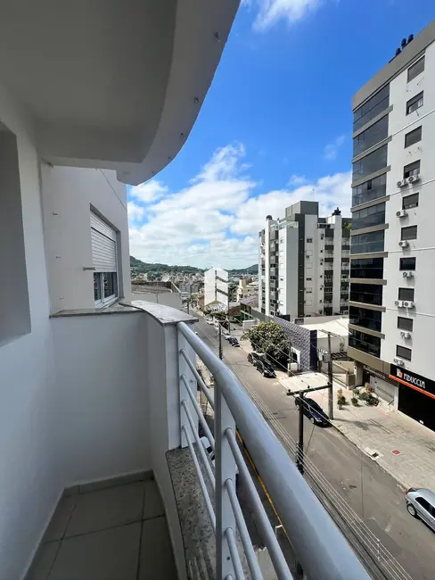 Apartamento com 2 quartos à venda, 66m2 em Centro, Santa Maria - RS - imagem 4 Foto 4 de Apartamento com 2 quartos à venda, 66m2 em Centro, Santa Maria - RS