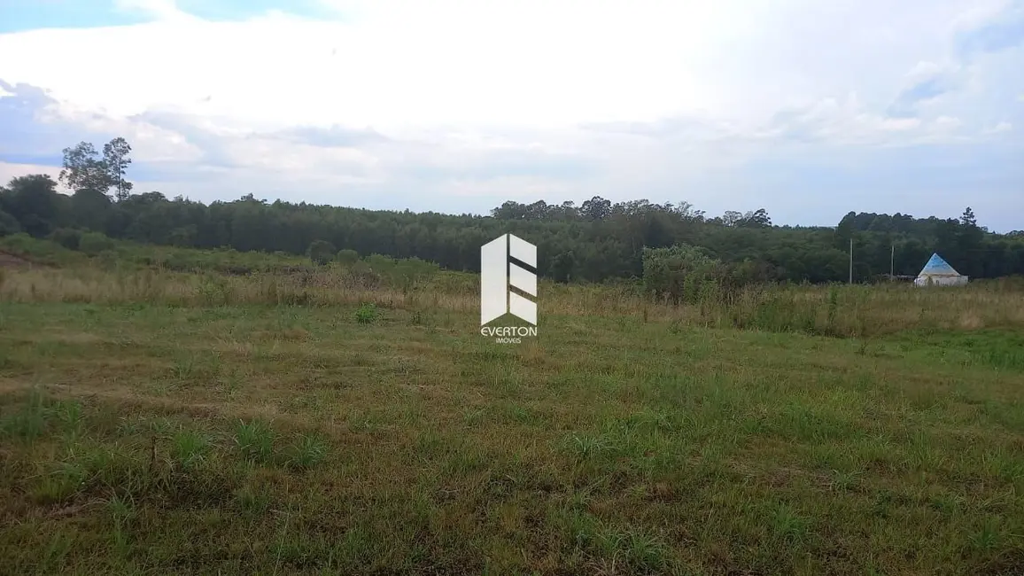 Foto 1 de Terreno / Lote à venda, 560m2 em Itaara - RS