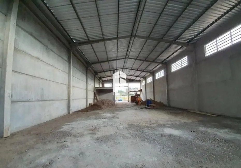 Foto 1 de Armazém / Galpão com 1 quarto à venda, 360m2 em Camobi, Santa Maria - RS