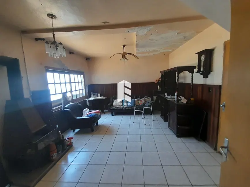 Foto 5 de Casa com 4 quartos à venda, 169m2 em Presidente João Goulart, Santa Maria - RS