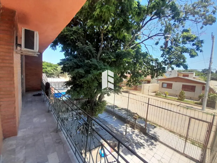 Foto 3 de Casa com 4 quartos à venda, 169m2 em Presidente João Goulart, Santa Maria - RS