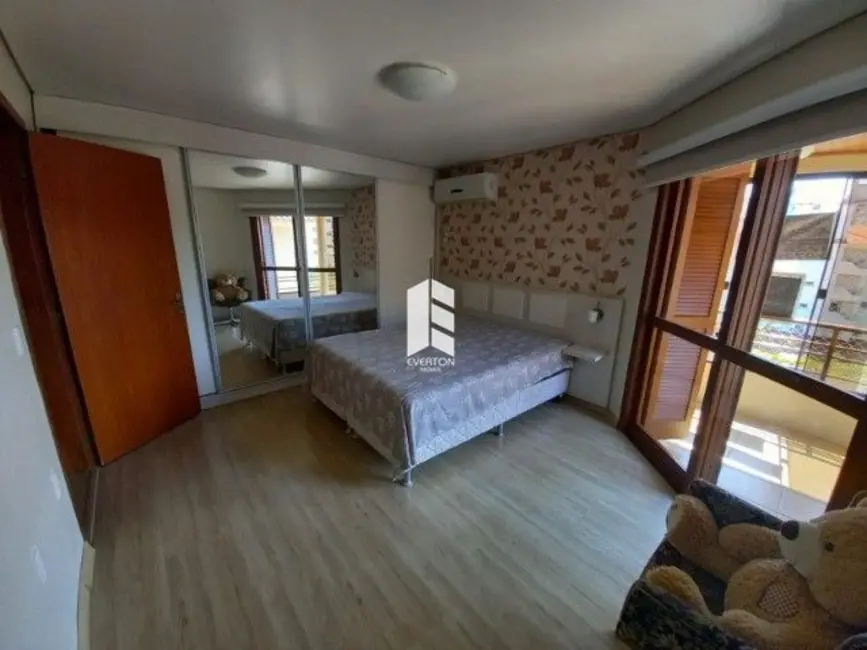 Foto 1 de Apartamento com 4 quartos à venda, 194m2 em Camobi, Santa Maria - RS