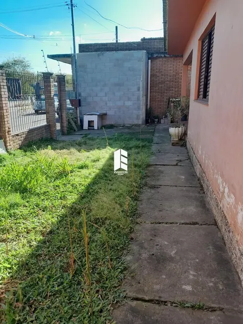 Foto 1 de Casa com 3 quartos à venda, 203m2 em Nossa Senhora do Perpétuo Socorro, Santa Maria - RS