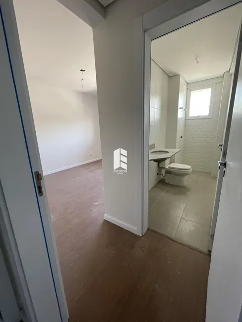 Foto 2 de Apartamento com 2 quartos à venda, 81m2 em Centro, Santa Maria - RS