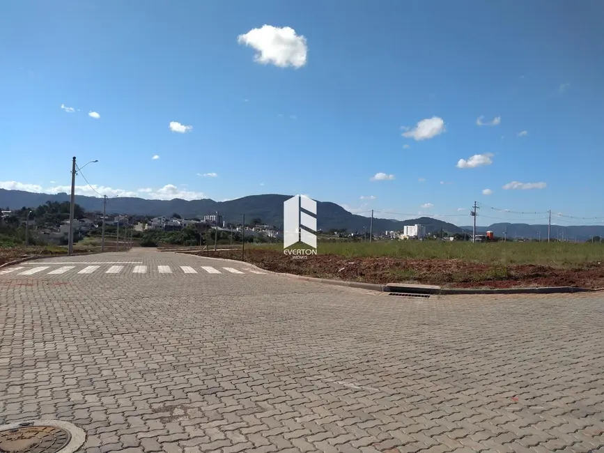 Foto 1 de Terreno / Lote à venda, 370m2 em Camobi, Santa Maria - RS