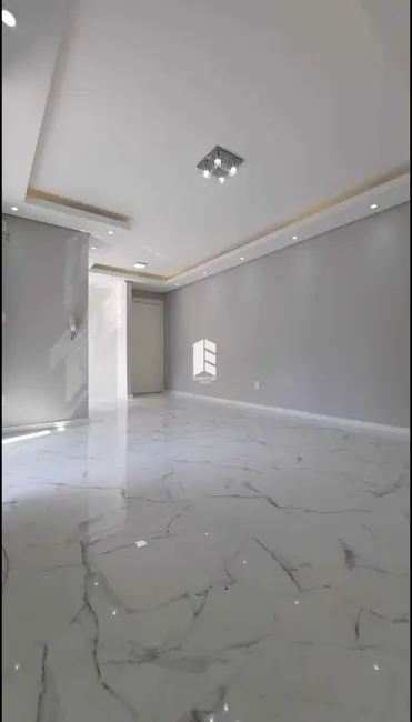 Foto 8 de Apartamento com 3 quartos à venda, 60m2 em Nossa Senhora Medianeira, Santa Maria - RS