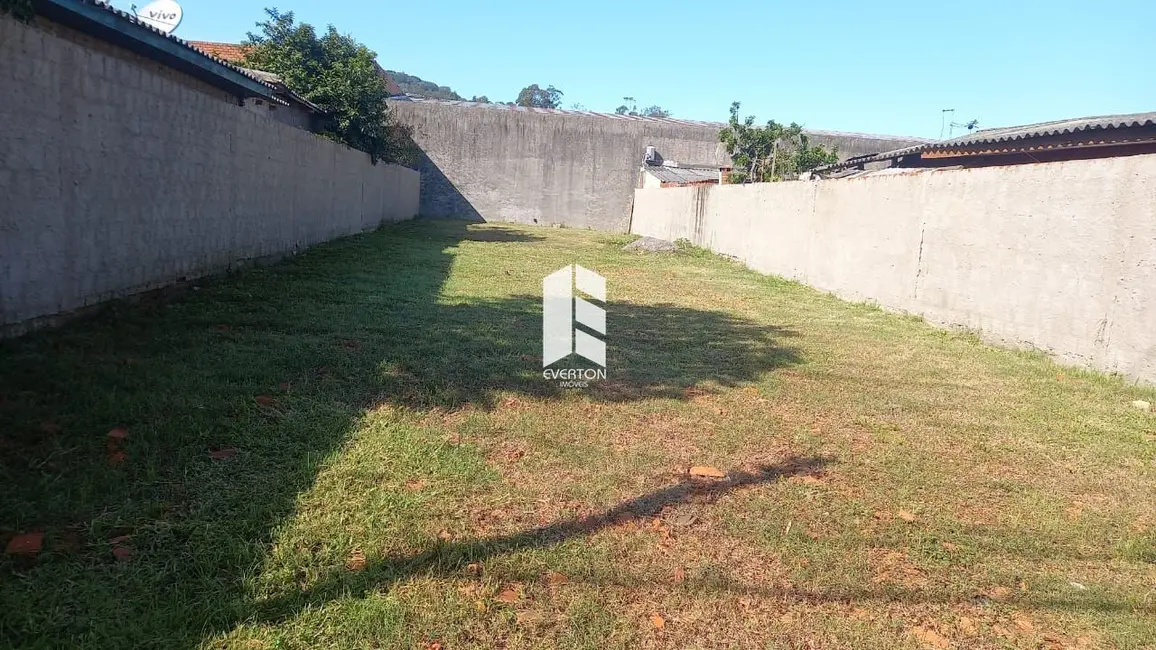 Foto 1 de Terreno / Lote à venda, 400m2 em Nossa Senhora Medianeira, Santa Maria - RS