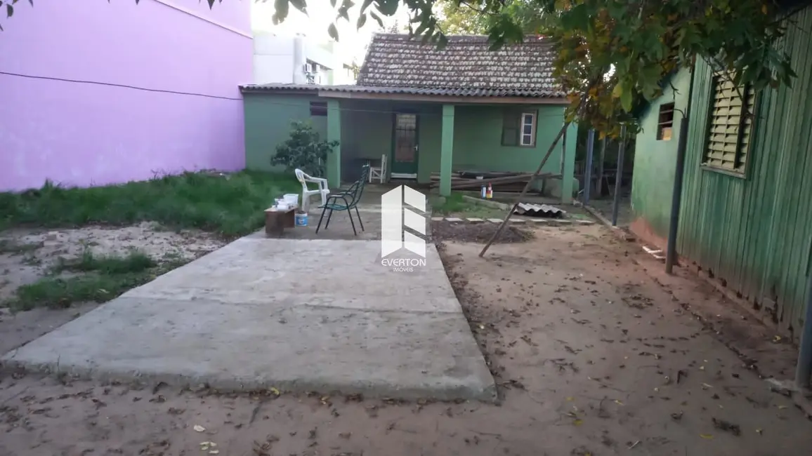 Foto 1 de Terreno / Lote à venda, 400m2 em Juscelino Kubitschek, Santa Maria - RS