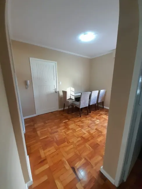 Foto 2 de Apartamento com 2 quartos à venda, 45m2 em Centro, Santa Maria - RS