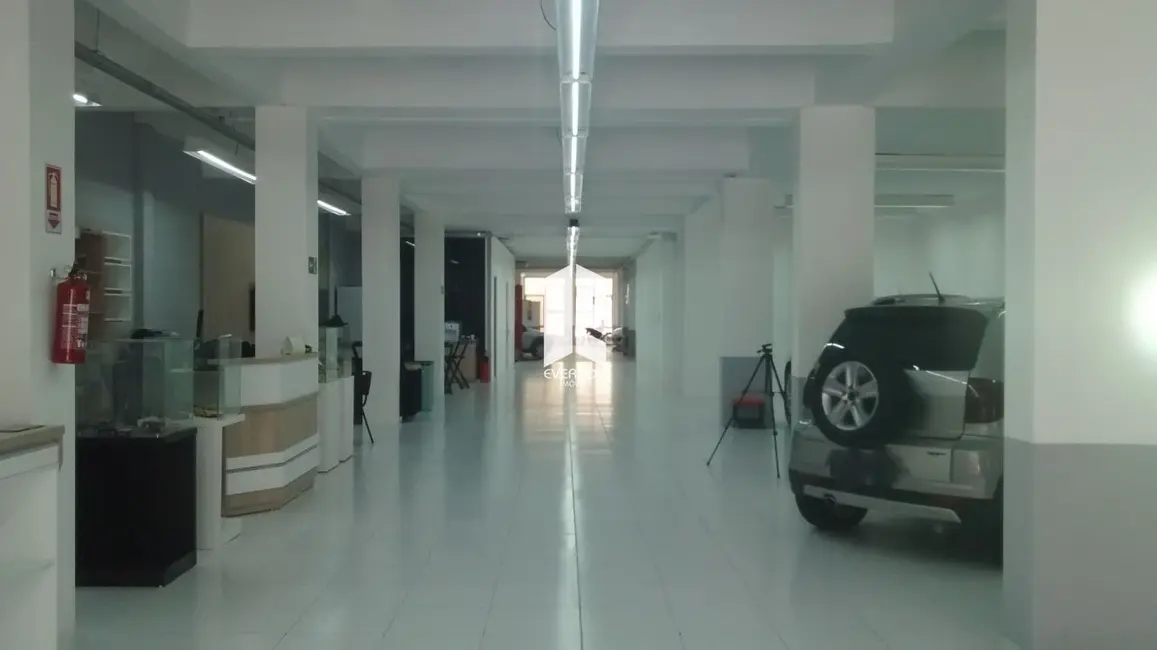 Loja com 1 quarto para alugar, 648m2 em Centro, Santa Maria - RS - imagem 3 Foto 3 de Loja com 1 quarto para alugar, 648m2 em Centro, Santa Maria - RS