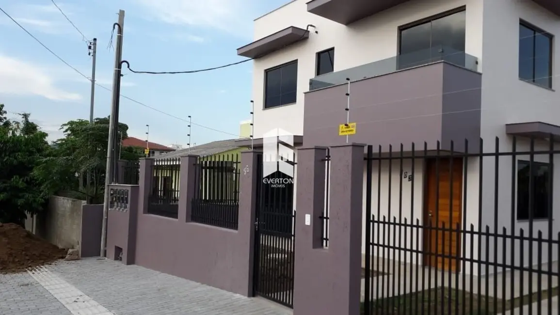 Foto 2 de Casa com 2 quartos à venda, 79m2 em Camobi, Santa Maria - RS