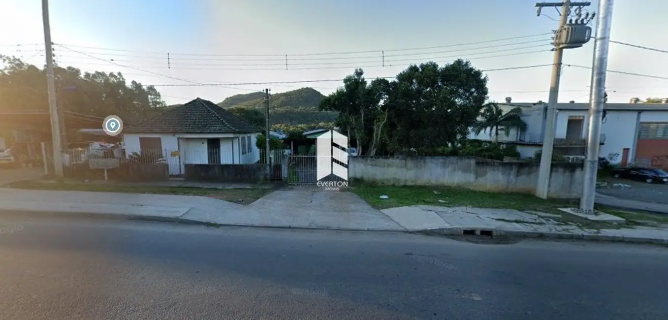 Foto 1 de Terreno / Lote à venda, 2416m2 em Km 3, Santa Maria - RS