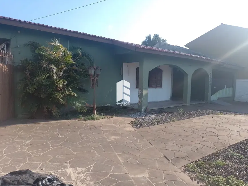 Foto 1 de Loja com 3 quartos à venda, 315m2 em Juscelino Kubitschek, Santa Maria - RS