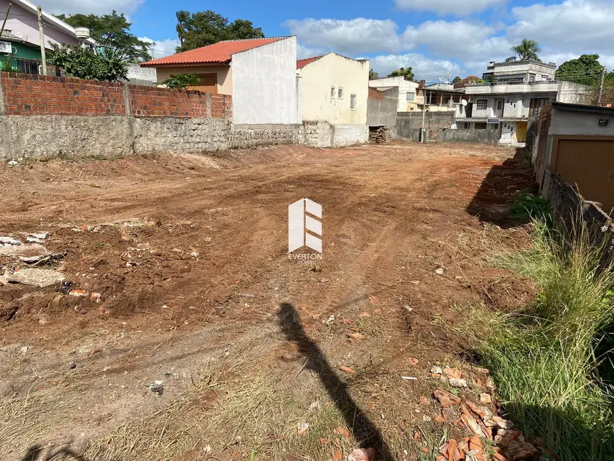 Foto 1 de Terreno / Lote à venda, 598m2 em Itararé, Santa Maria - RS
