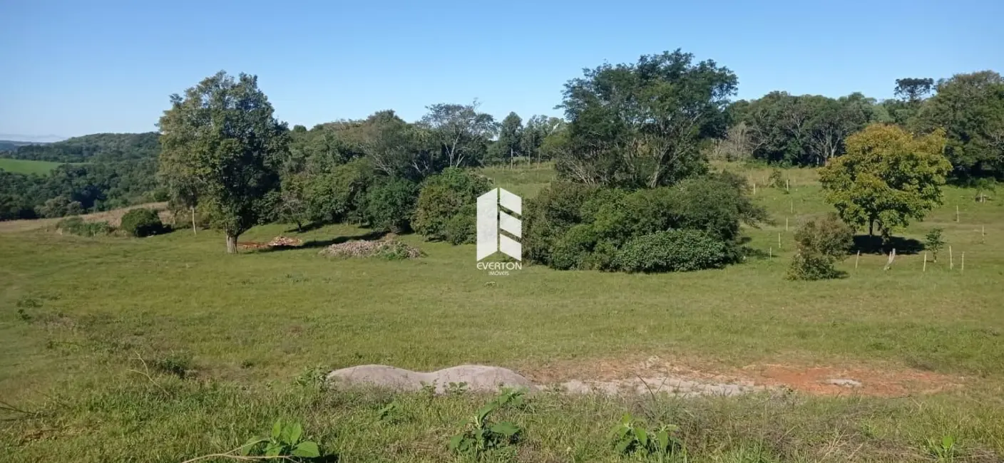 Foto 1 de Terreno / Lote à venda, 413m2 em Sao Martinho Da Serra - RS