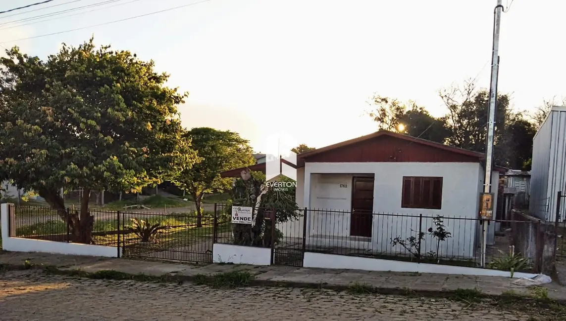 Foto 1 de Casa com 2 quartos à venda, 100m2 em Centro, Sao Vicente Do Sul - RS
