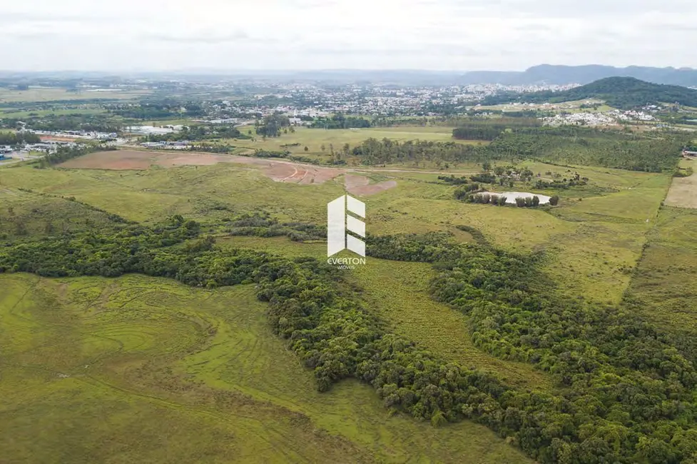 Foto 1 de Terreno / Lote à venda, 507m2 em Tomazetti, Santa Maria - RS