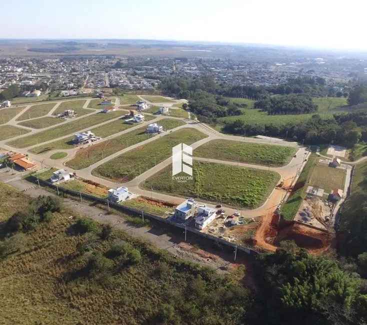 Foto 2 de Terreno / Lote à venda, 300m2 em Tomazetti, Santa Maria - RS