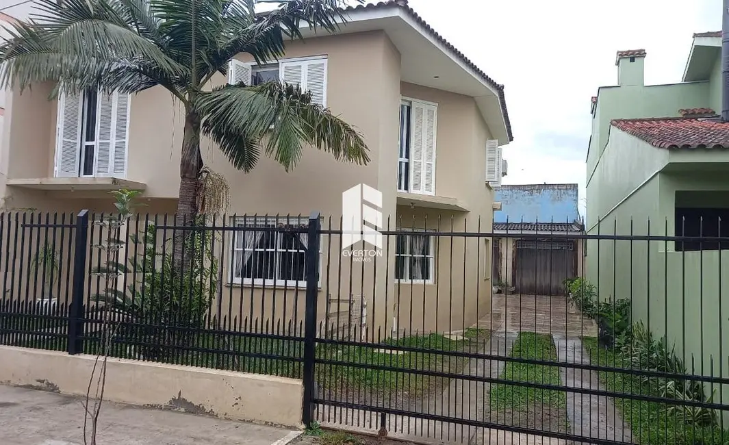 Foto 1 de Casa com 3 quartos à venda, 324m2 em Dom Antônio Reis, Santa Maria - RS