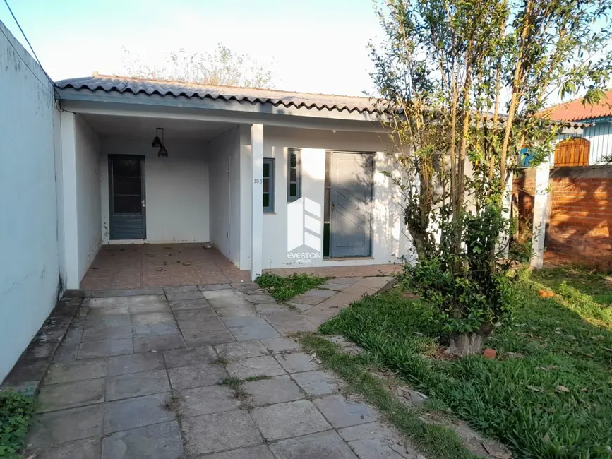 Foto 1 de Casa com 2 quartos à venda, 43m2 em Camobi, Santa Maria - RS