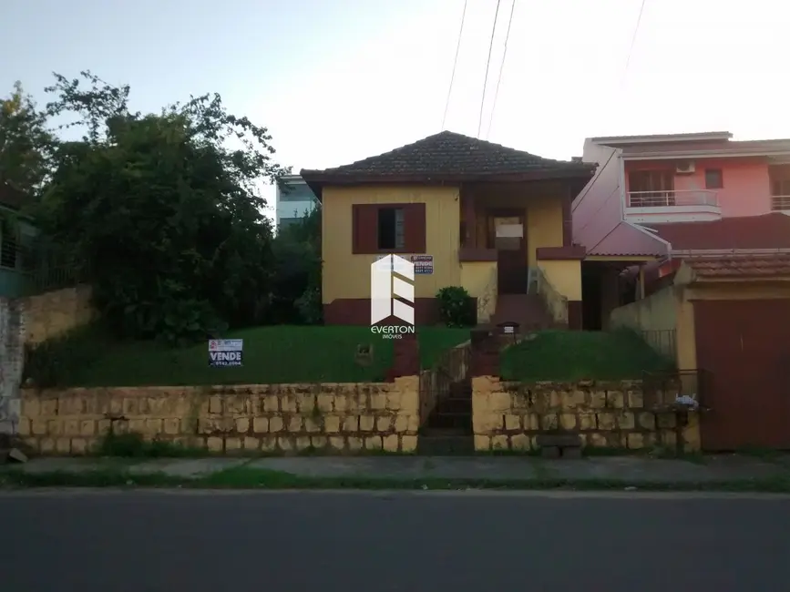 Foto 1 de Terreno / Lote à venda, 271m2 em Nossa Senhora das Dores, Santa Maria - RS