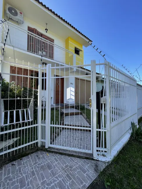 Foto 1 de Casa com 4 quartos à venda, 157m2 em Nossa Senhora Medianeira, Santa Maria - RS