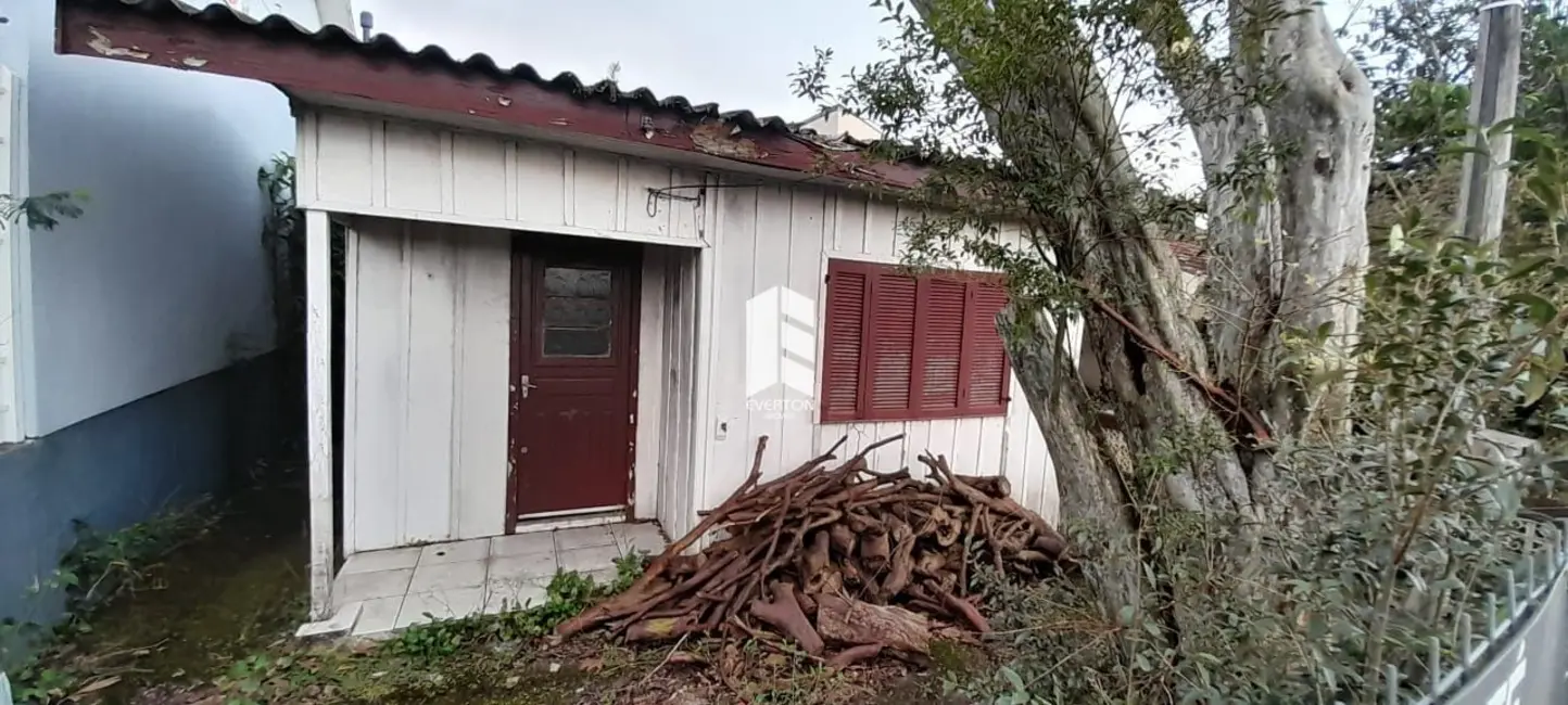 Foto 1 de Terreno / Lote à venda, 228m2 em Nossa Senhora Medianeira, Santa Maria - RS