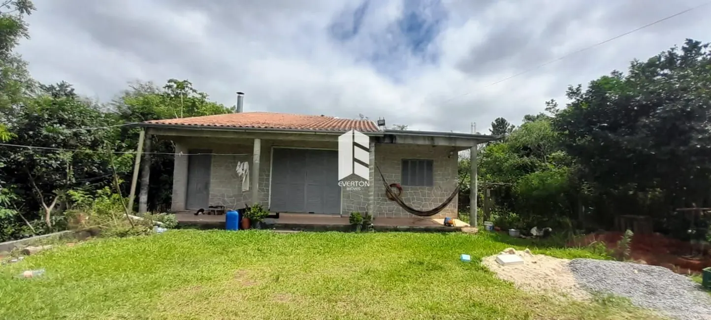 Foto 1 de Chácara com 2 quartos à venda, 3500m2 em Santa Maria - RS