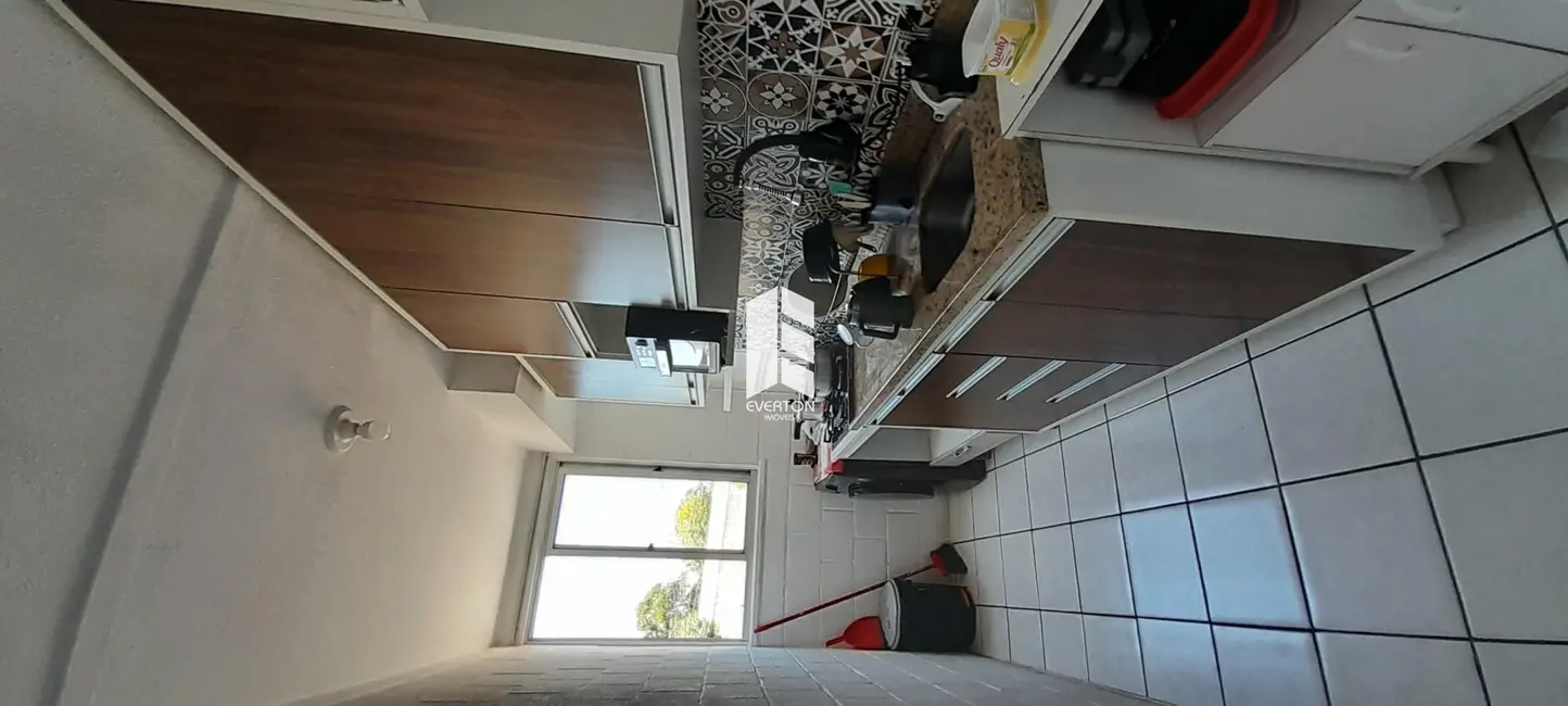 Foto 7 de Apartamento com 2 quartos à venda, 45m2 em Uglione, Santa Maria - RS