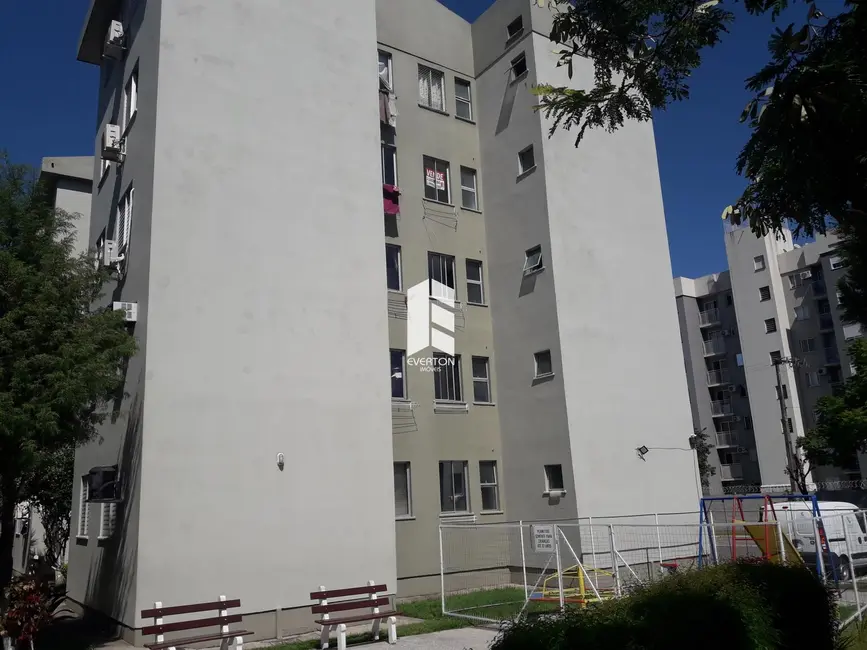 Foto 1 de Apartamento com 2 quartos à venda, 50m2 em Nossa Senhora Medianeira, Santa Maria - RS