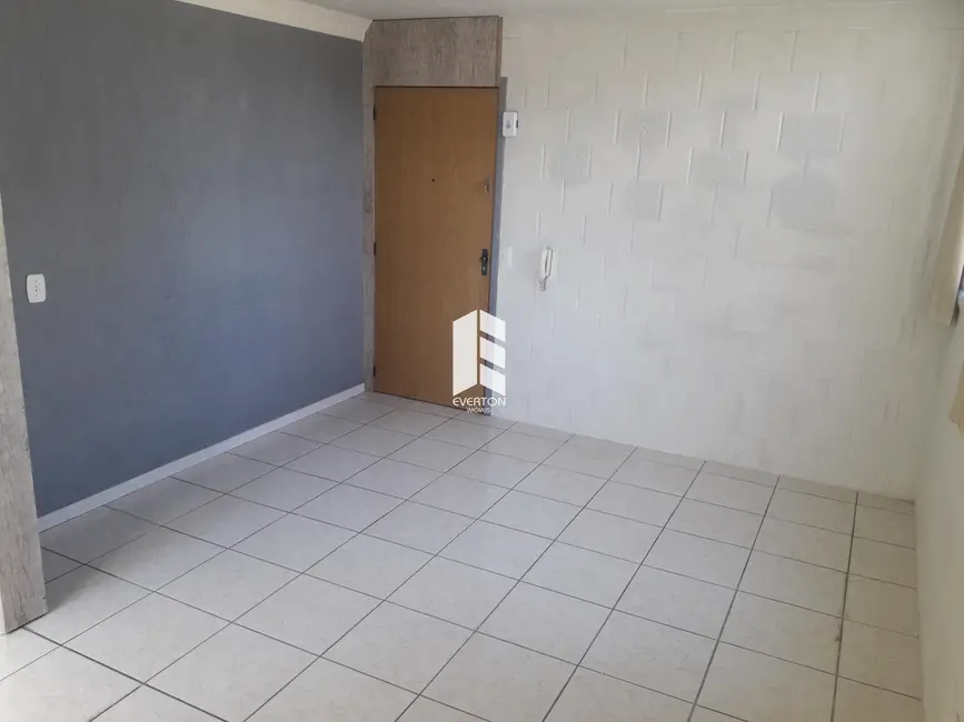 Foto 2 de Apartamento com 2 quartos à venda, 50m2 em Nossa Senhora Medianeira, Santa Maria - RS