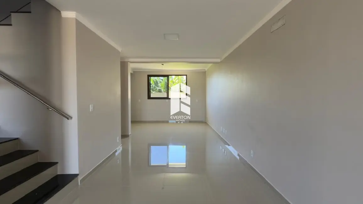 Casa com 3 quartos à venda, 143m2 em Camobi, Santa Maria - RS - imagem 3 Foto 3 de Casa com 3 quartos à venda, 143m2 em Camobi, Santa Maria - RS