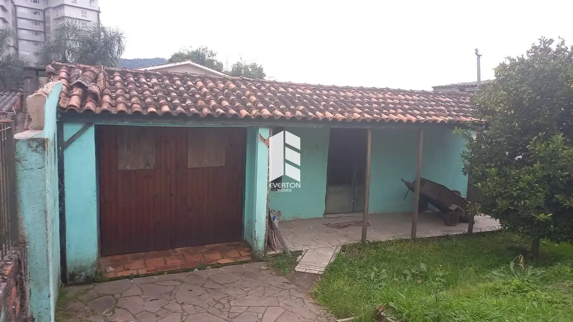 Foto 1 de Terreno / Lote à venda, 250m2 em Km 3, Santa Maria - RS