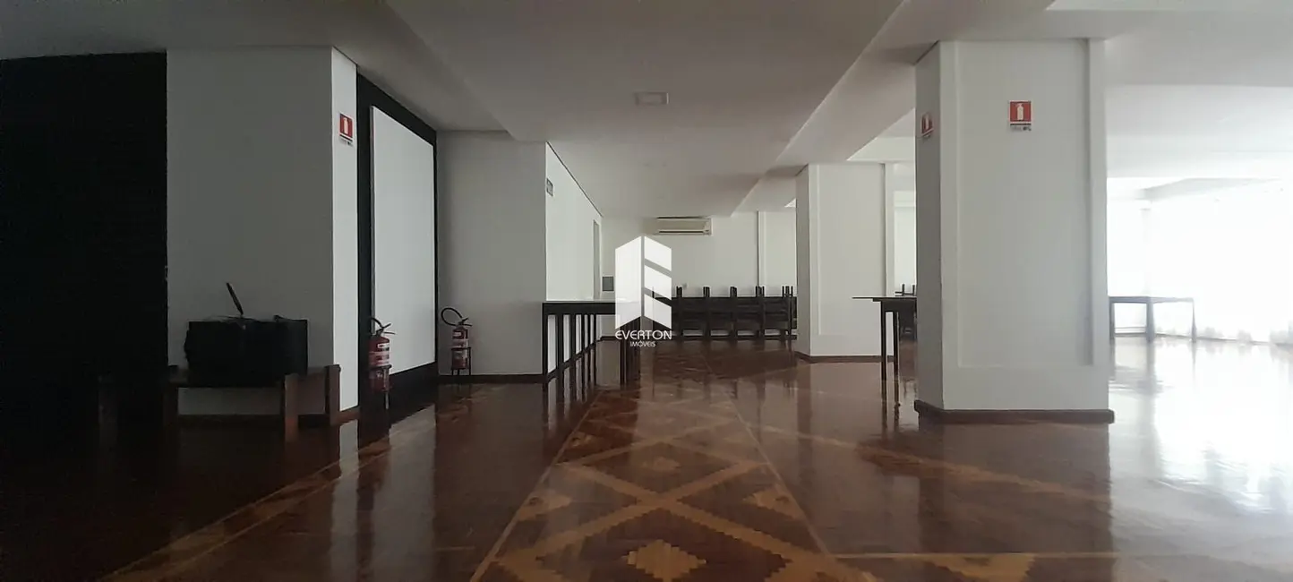 Foto 3 de Apartamento com 3 quartos à venda, 168m2 em Nossa Senhora de Fátima, Santa Maria - RS