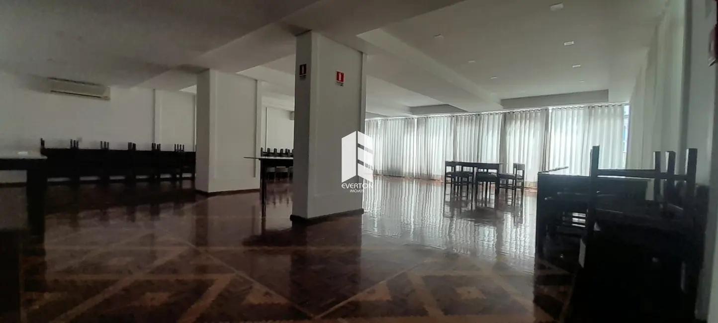 Foto 4 de Apartamento com 3 quartos à venda, 168m2 em Nossa Senhora de Fátima, Santa Maria - RS