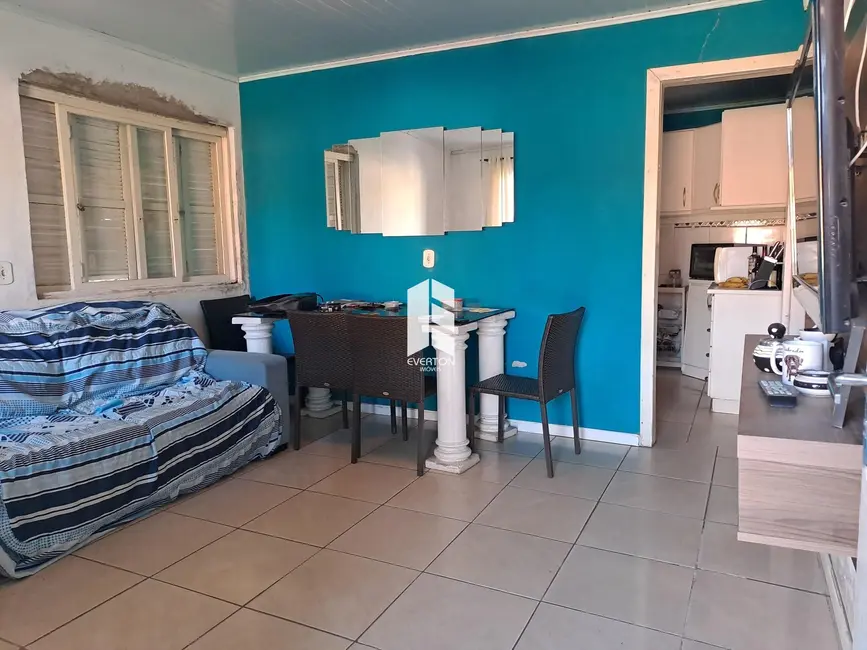 Casa com 2 quartos à venda, 66m2 em Carolina, Santa Maria - RS - imagem 3 Foto 3 de Casa com 2 quartos à venda, 66m2 em Carolina, Santa Maria - RS
