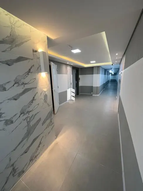 Foto 3 de Apartamento com 2 quartos à venda, 70m2 em Nossa Senhora de Lourdes, Santa Maria - RS