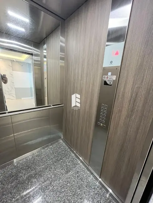 Foto 6 de Apartamento com 2 quartos à venda, 70m2 em Nossa Senhora de Lourdes, Santa Maria - RS