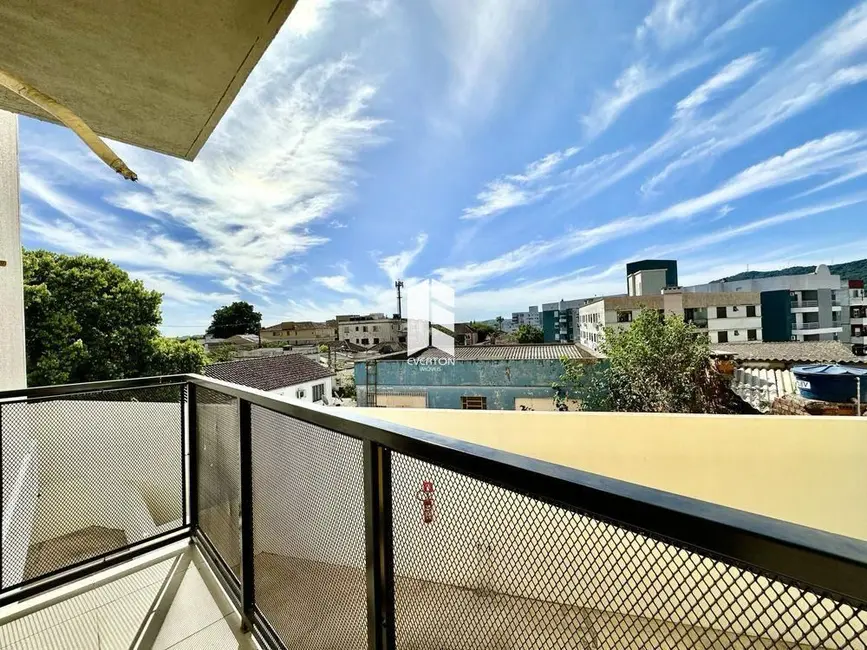 Foto 2 de Apartamento com 2 quartos à venda, 55m2 em Nossa Senhora do Rosário, Santa Maria - RS