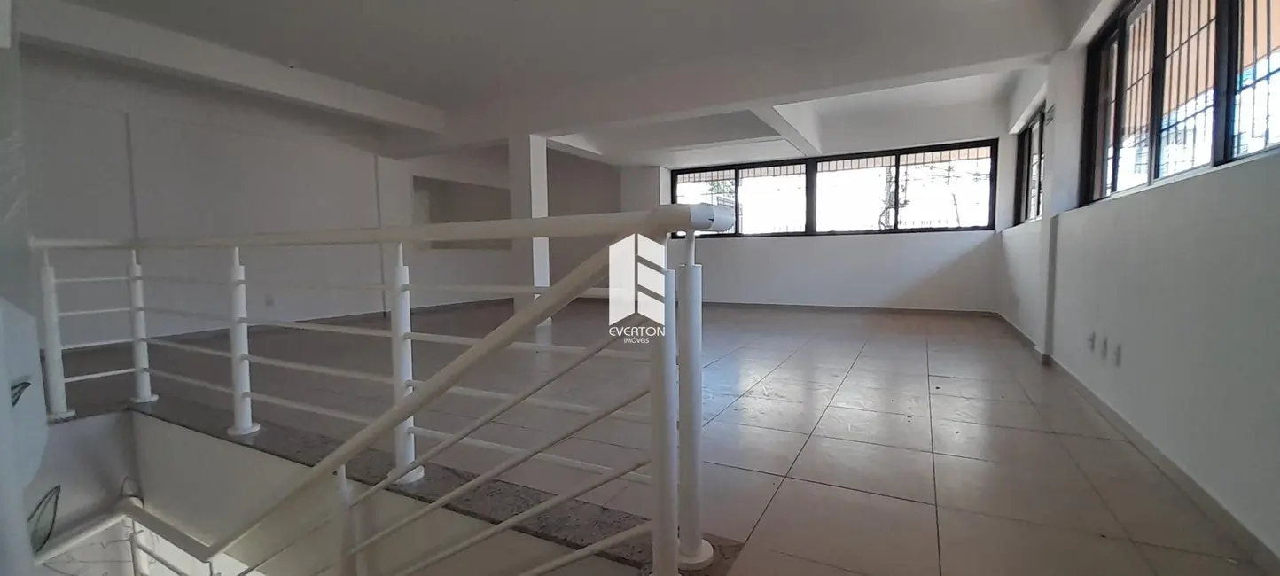 Loja com 3 quartos para alugar, 268m2 em Centro, Santa Maria - RS - imagem 9 Foto 9 de Loja com 3 quartos para alugar, 268m2 em Centro, Santa Maria - RS