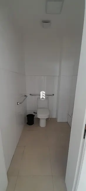 Loja com 3 quartos para alugar, 268m2 em Centro, Santa Maria - RS - imagem 7 Foto 7 de Loja com 3 quartos para alugar, 268m2 em Centro, Santa Maria - RS