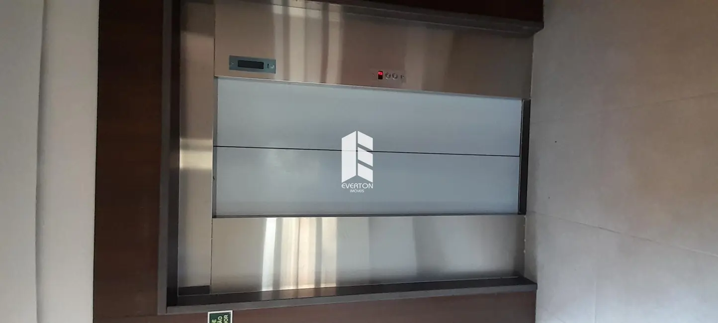 Foto 2 de Prédio Inteiro com 14 quartos para alugar, 1069m2 em Centro, Santa Maria - RS