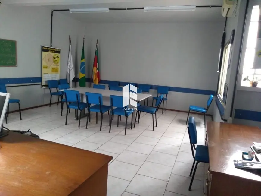 Prédio Inteiro com 5 quartos para alugar, 246m2 em Nossa Senhora do Rosário, Santa Maria - RS - imagem 2 Foto 2 de Prédio Inteiro com 5 quartos para alugar, 246m2 em Nossa Senhora do Rosário, Santa Maria - RS