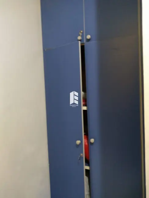 Prédio Inteiro com 5 quartos para alugar, 246m2 em Nossa Senhora do Rosário, Santa Maria - RS - imagem 8 Foto 8 de Prédio Inteiro com 5 quartos para alugar, 246m2 em Nossa Senhora do Rosário, Santa Maria - RS