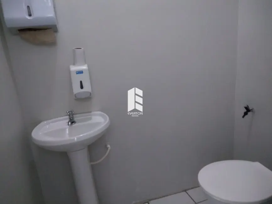 Prédio Inteiro com 5 quartos para alugar, 246m2 em Nossa Senhora do Rosário, Santa Maria - RS - imagem 5 Foto 5 de Prédio Inteiro com 5 quartos para alugar, 246m2 em Nossa Senhora do Rosário, Santa Maria - RS