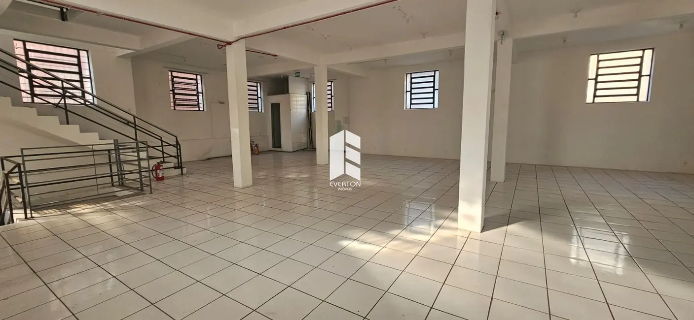 Foto 1 de Loja com 1 quarto à venda, 570m2 em Centro, Santa Maria - RS
