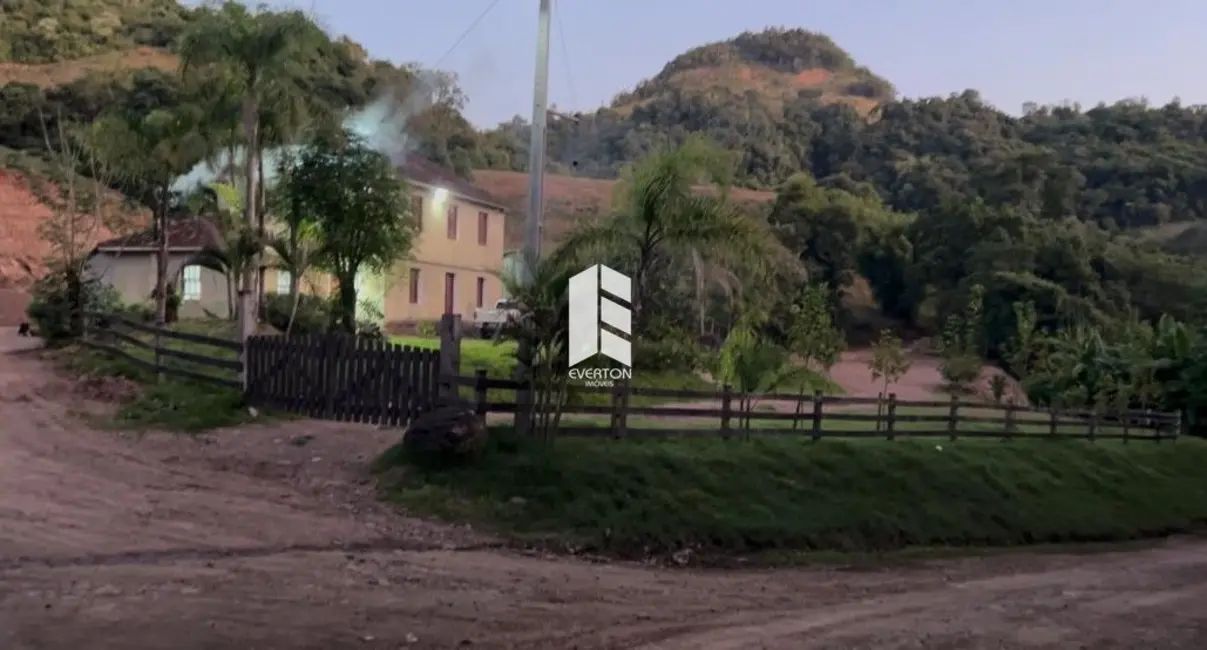 Chácara com 6 quartos à venda, 810000m2 em Faxinal Do Soturno - RS - imagem 3 Foto 3 de Chácara com 6 quartos à venda, 810000m2 em Faxinal Do Soturno - RS