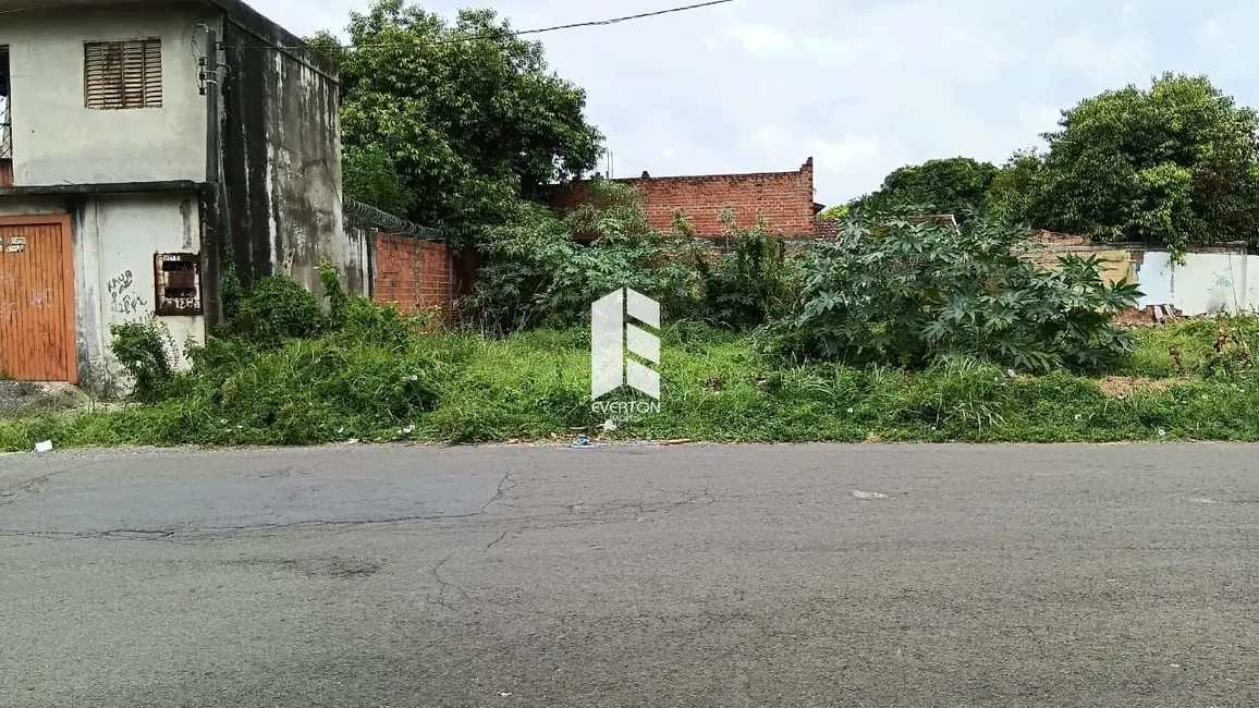 Foto 1 de Terreno / Lote à venda, 236m2 em Carolina, Santa Maria - RS